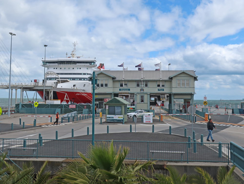 Melbourne Cruise Port - Station Pier, Port Melbourne